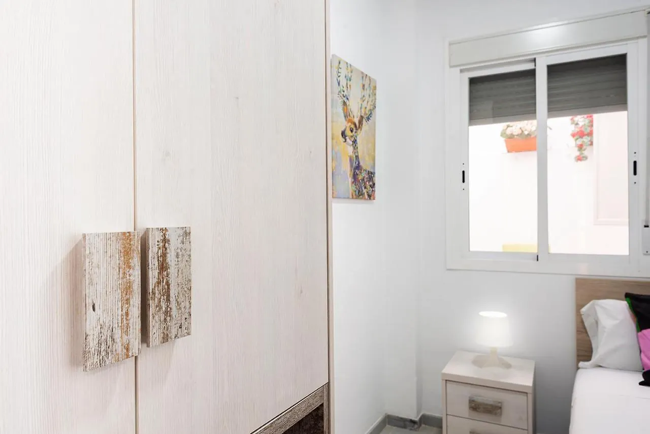 Alohamundi Feria Apartment Seville 0*,  Spain